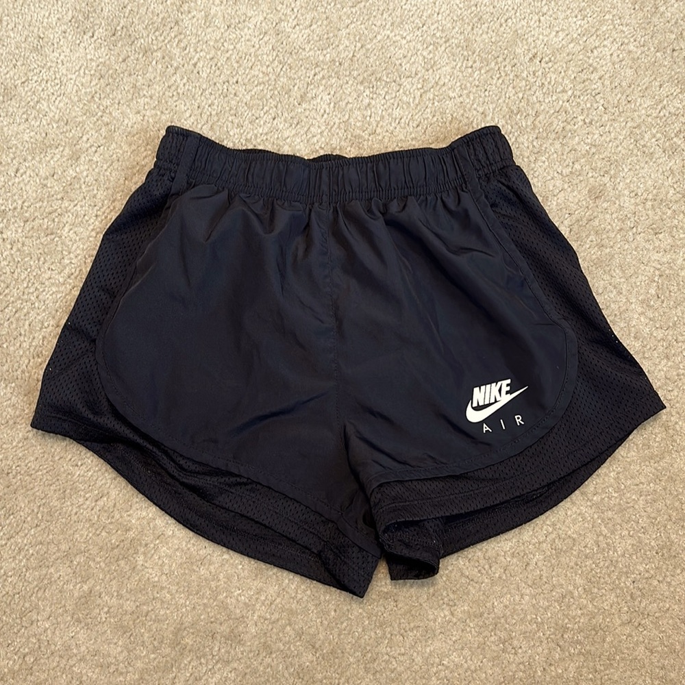 Women’s Nike tempo shorts